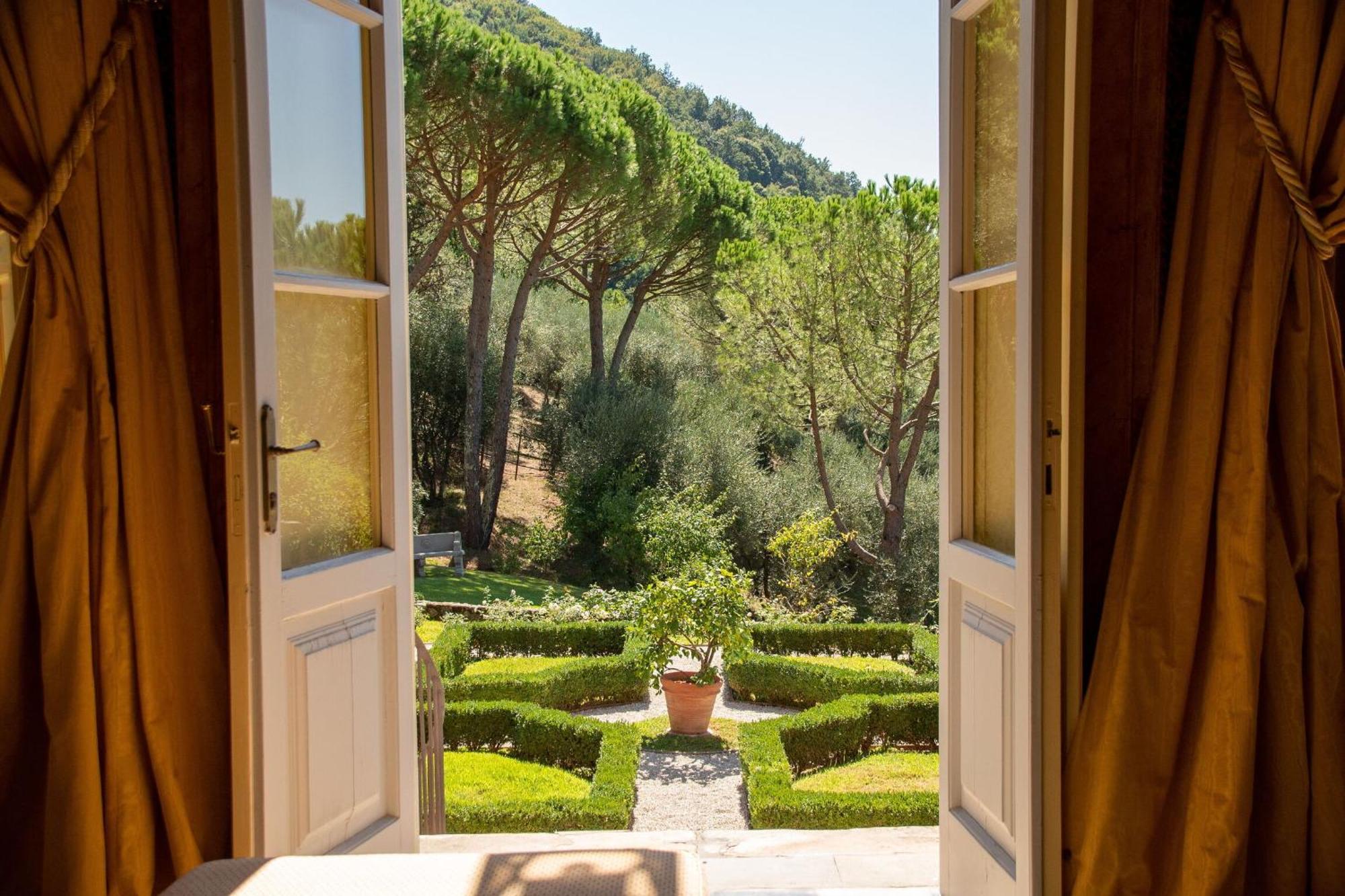 Villa Igea By Salogi Villas Mastiano ภายนอก รูปภาพ